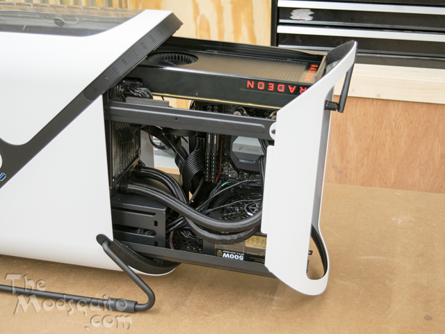 Bit_Fenix_Portal_Watercooled_02.jpg