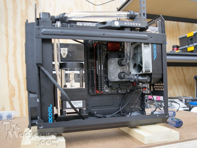 Bit_Fenix_Portal_Watercooled_21.jpg