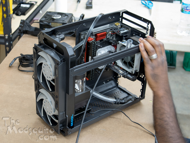 Bit_Fenix_Portal_Watercooled_36.jpg