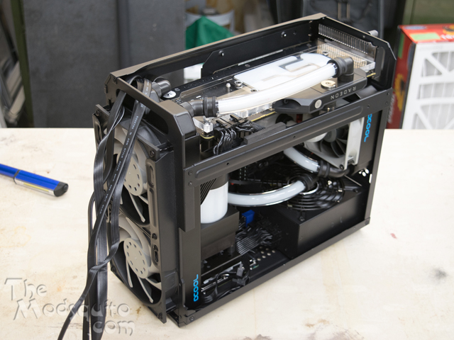 Bit_Fenix_Portal_Watercooled_39.jpg