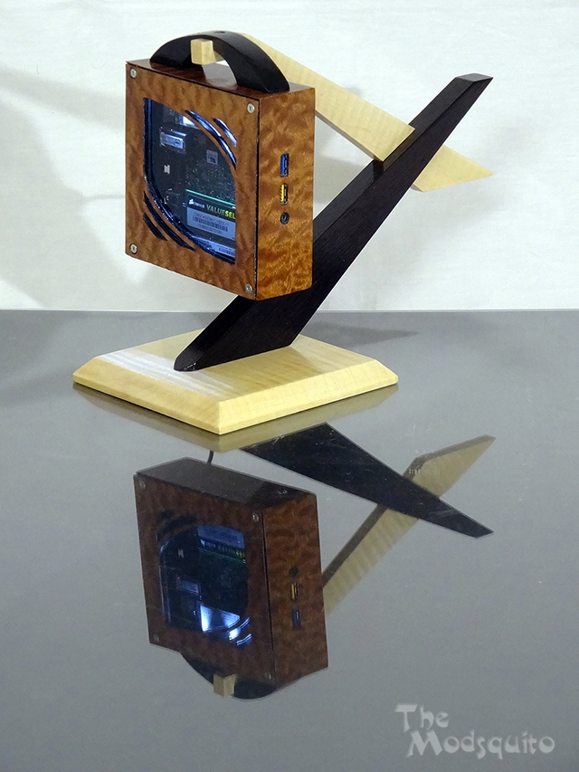 Mosquito_Hanging_in_the_balance_Intel_NUC_bit-tech_15.jpg