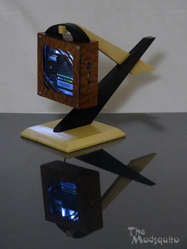 Mosquito_Hanging_in_the_balance_Intel_NUC_bit-tech_19.jpg