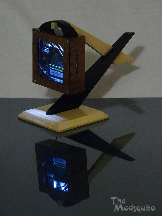 Mosquito_Hanging_in_the_balance_Intel_NUC_bit-tech_20.jpg