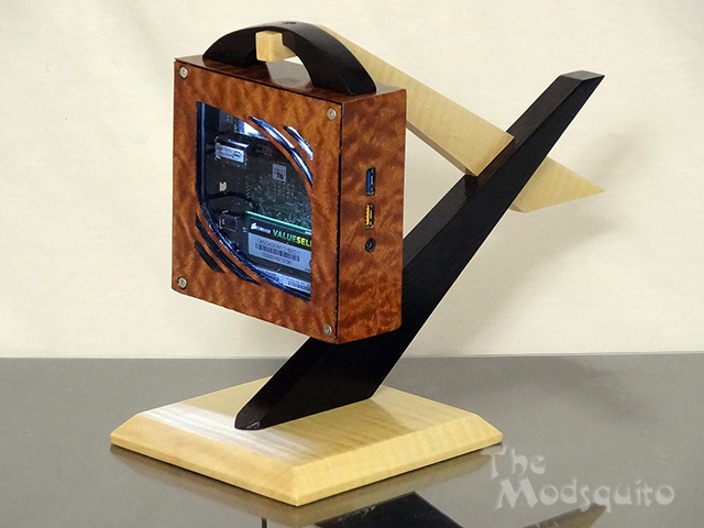 Mosquito_Hanging_in_the_balance_Intel_NUC_bit-tech_26.jpg