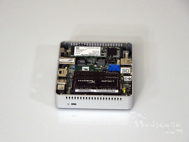Mosquito_Hanging_in_the_balance_Intel_NUC_bit-tech_modzoo_DSC03475.JPG