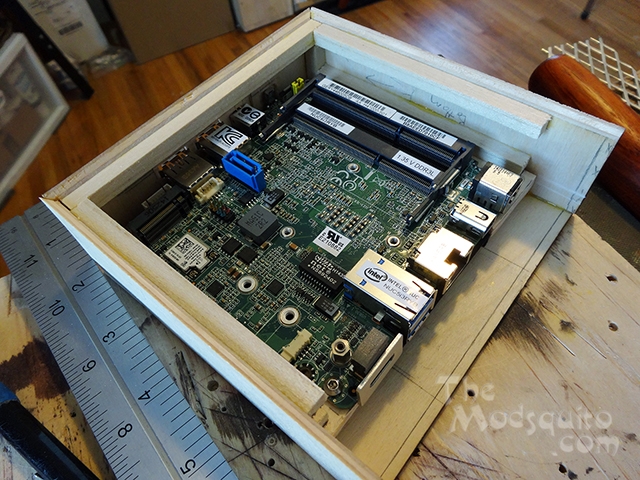 Mosquito_Hanging_in_the_balance_Intel_NUC_bit-tech_modzoo_DSC03521.JPG
