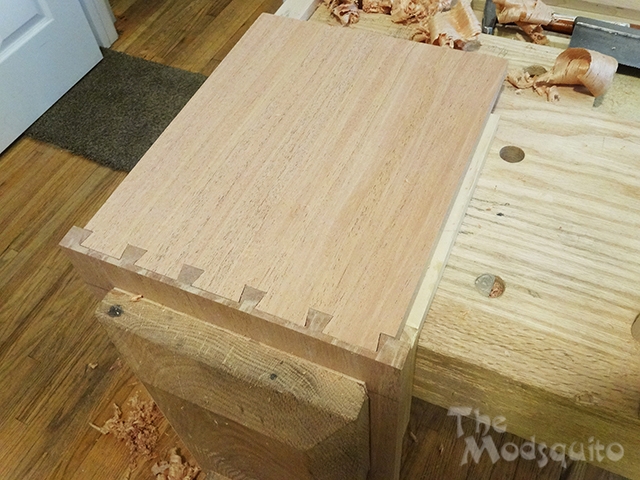 Mosquito_Victorian_Wooden_Desktop_G.Skill_DSC03382.JPG