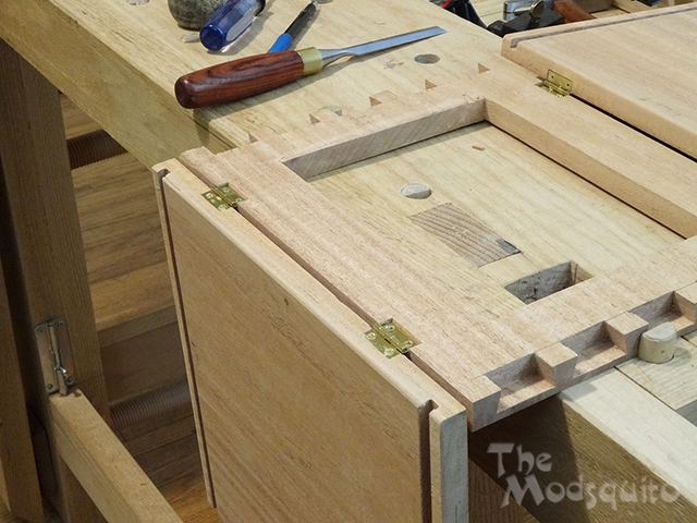 Mosquito_Victorian_Wooden_Desktop_G.Skill_DSC03423.JPG