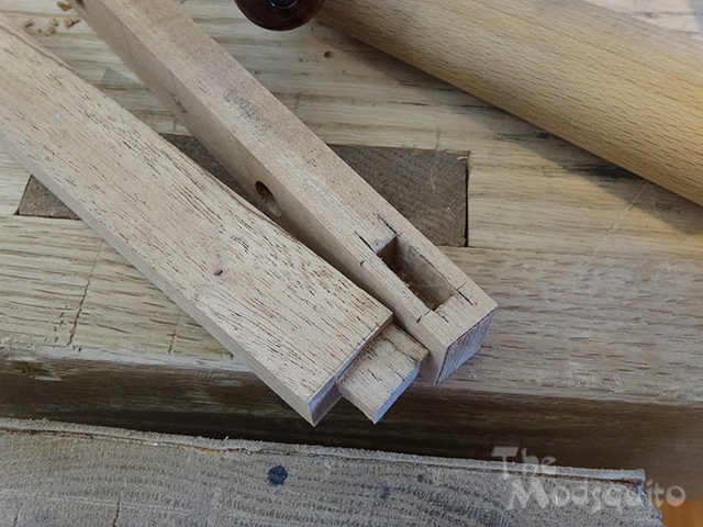 Mosquito_Victorian_Wooden_Desktop_G.Skill_DSC03633.jpg