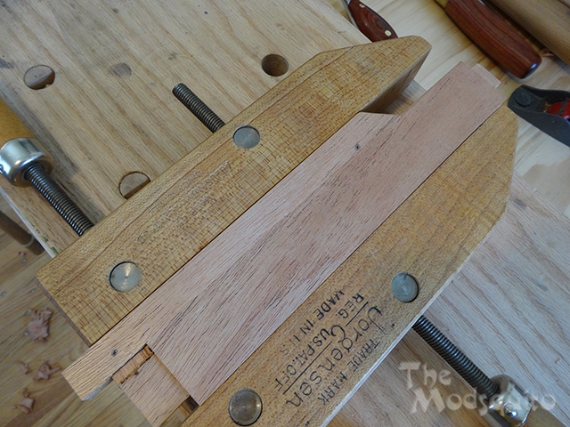 Mosquito_Victorian_Wooden_Desktop_G.Skill_DSC03636.jpg