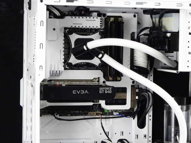 Mosquito_NZXT_H230_PrimoChill_LRT_Liquid_DSC00493-W640.JPG