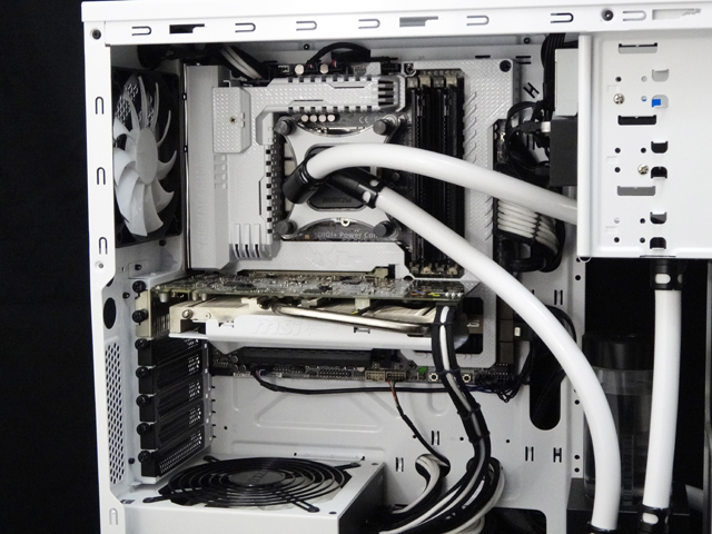 Mosquito_NZXT_H230_PrimoChill_LRT_Liquid_DSC00681-W640.JPG